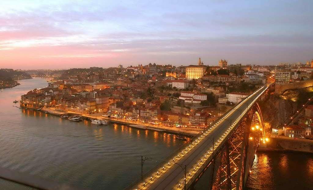 Golden Tulip Porto Gaia Hotel Вила Нова ди Гая Удобства снимка