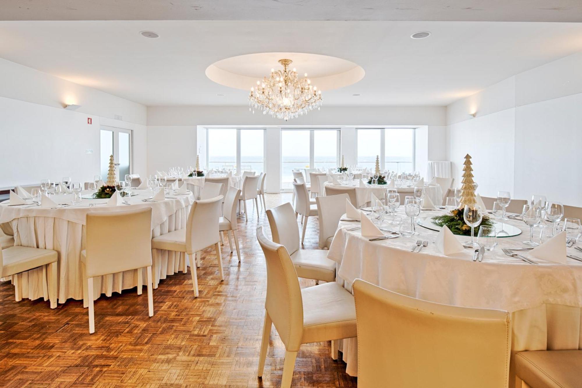 Golden Tulip Porto Gaia Hotel Вила Нова ди Гая Екстериор снимка