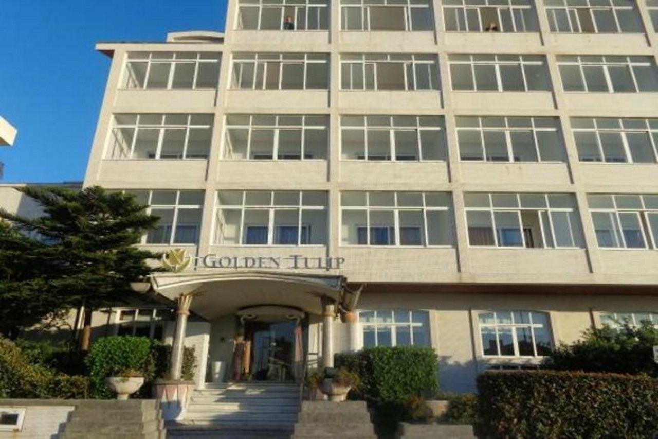 Golden Tulip Porto Gaia Hotel Вила Нова ди Гая Екстериор снимка